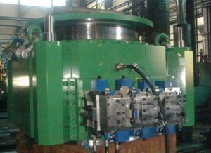 Cylinder for steel-manufacturing equipment